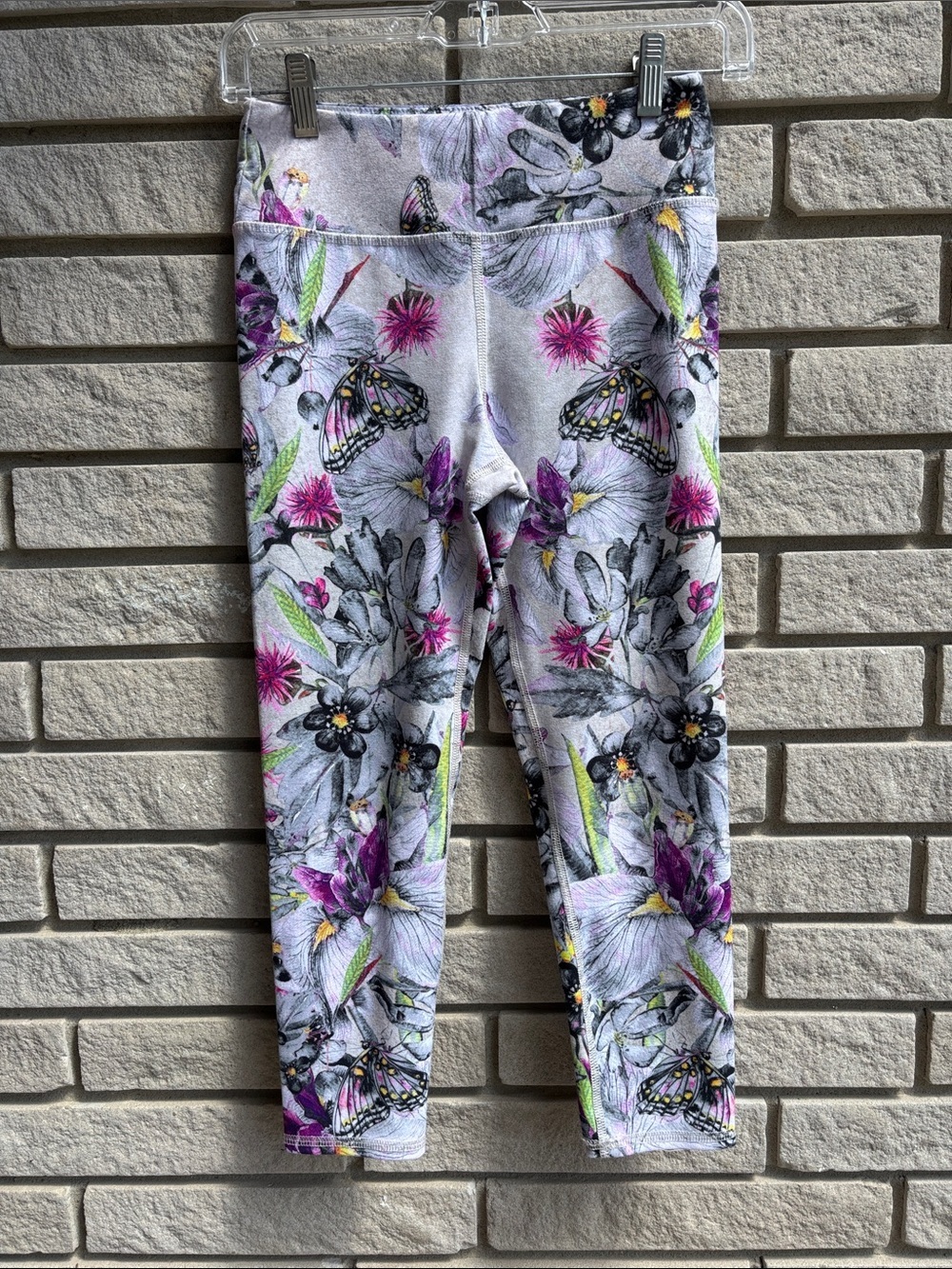 Evolution and Creation Butterfly & Floral Cropped Leggings Sz S